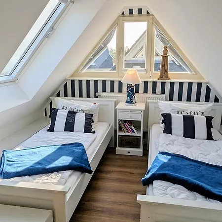 Haus Kiek In Kirr בית נופש זינקסט