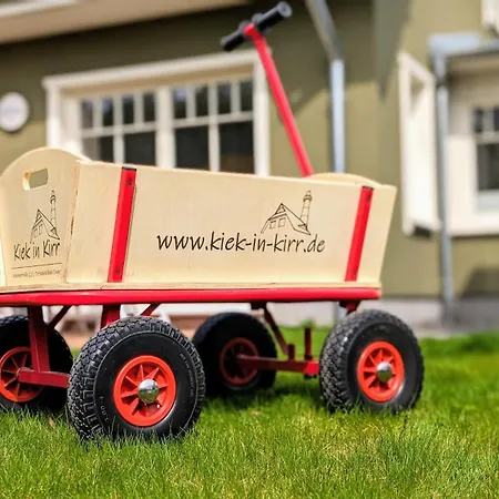 Haus Kiek In Kirr בית נופש *